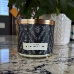 Bath & Body Works White Barn Wild Sage & Aloe Large 3 Wick Candle,Glass Jar,Lid
